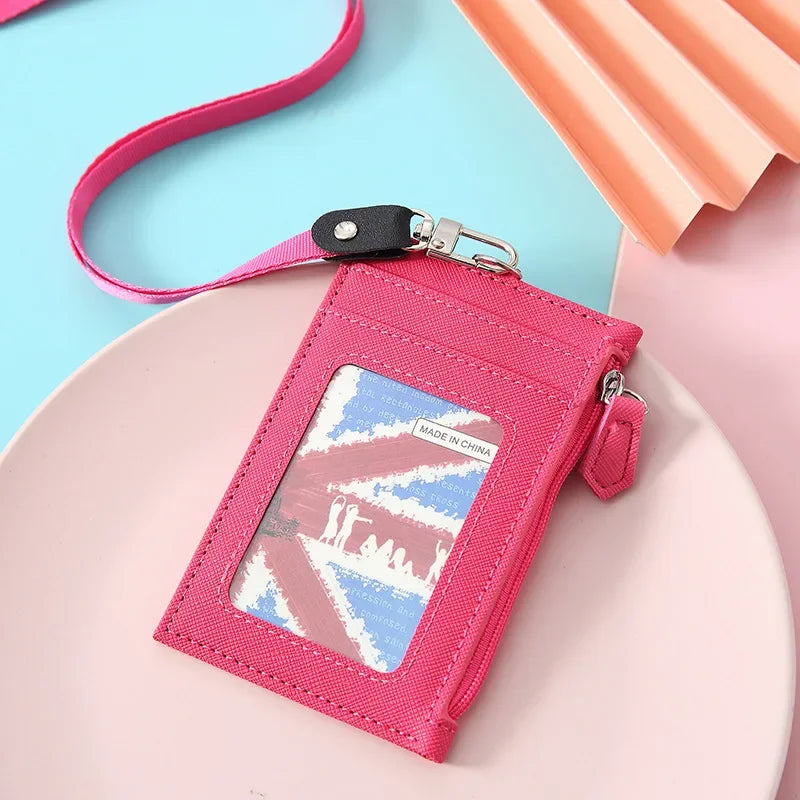 Etui na karty ze smyczą na szyję