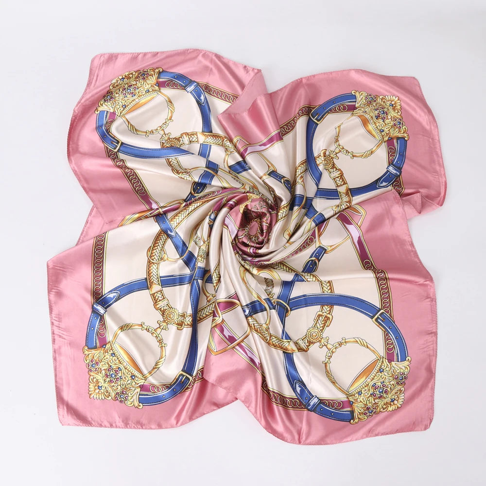 Satynowa chusta wzór biżuteryjny