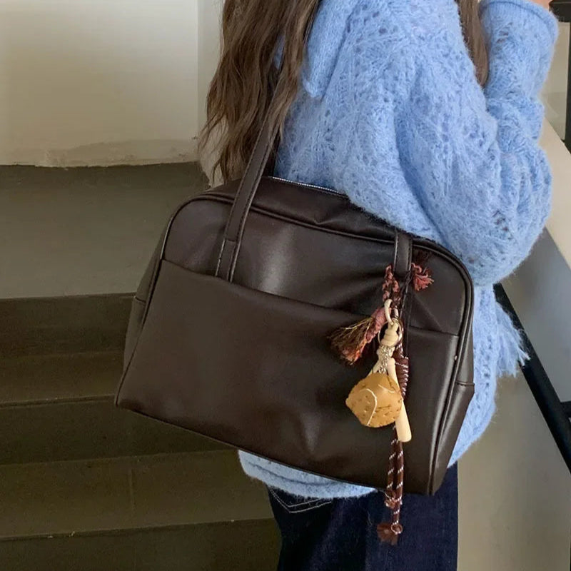 Prosta torba na ramię z kieszonką