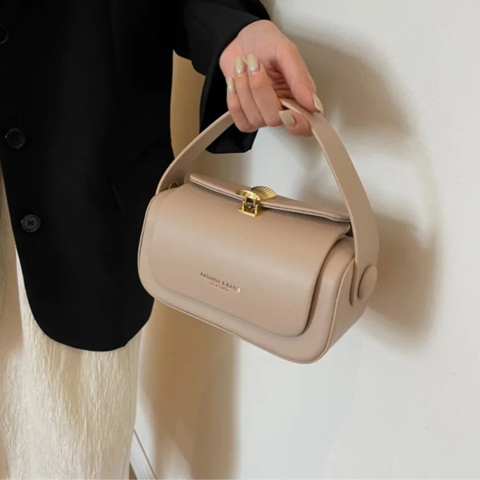 Torebka na ramię kuferek