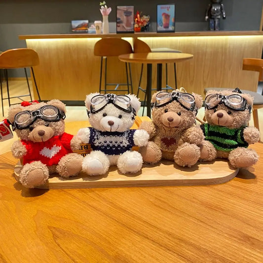 Zawieszka pluszowy miś w sweterku