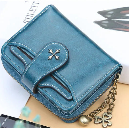 Pojemny portfel z wyjmowanym etui na karty