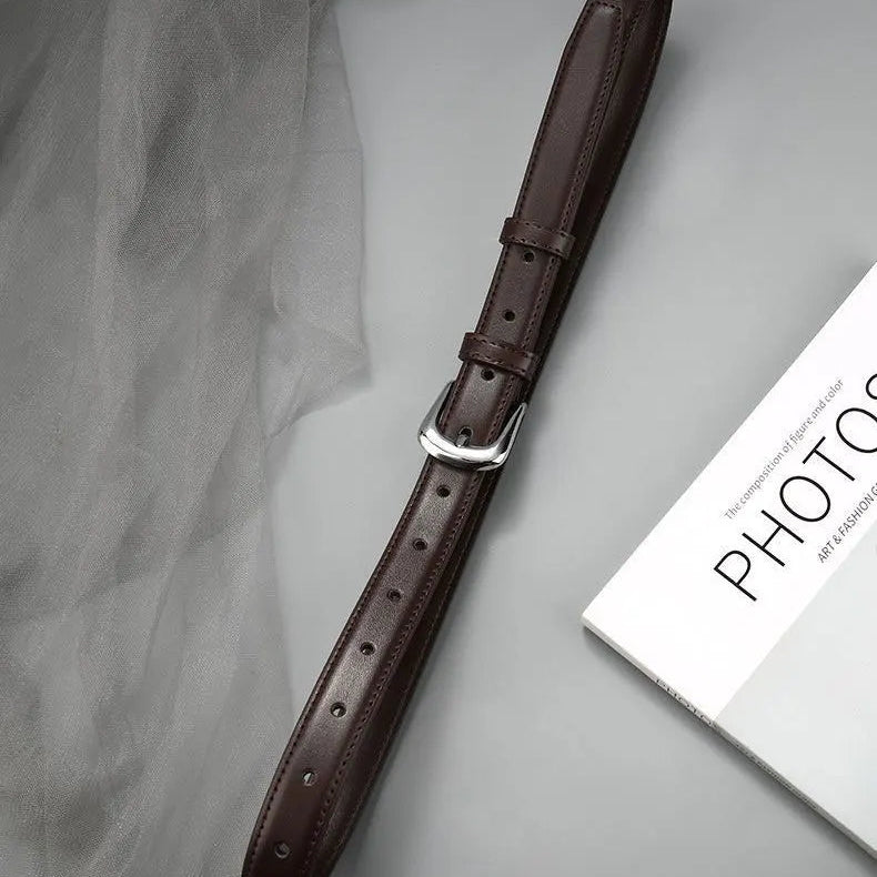 Klasyczny pasek ze srebrną zaokrągloną klamerką