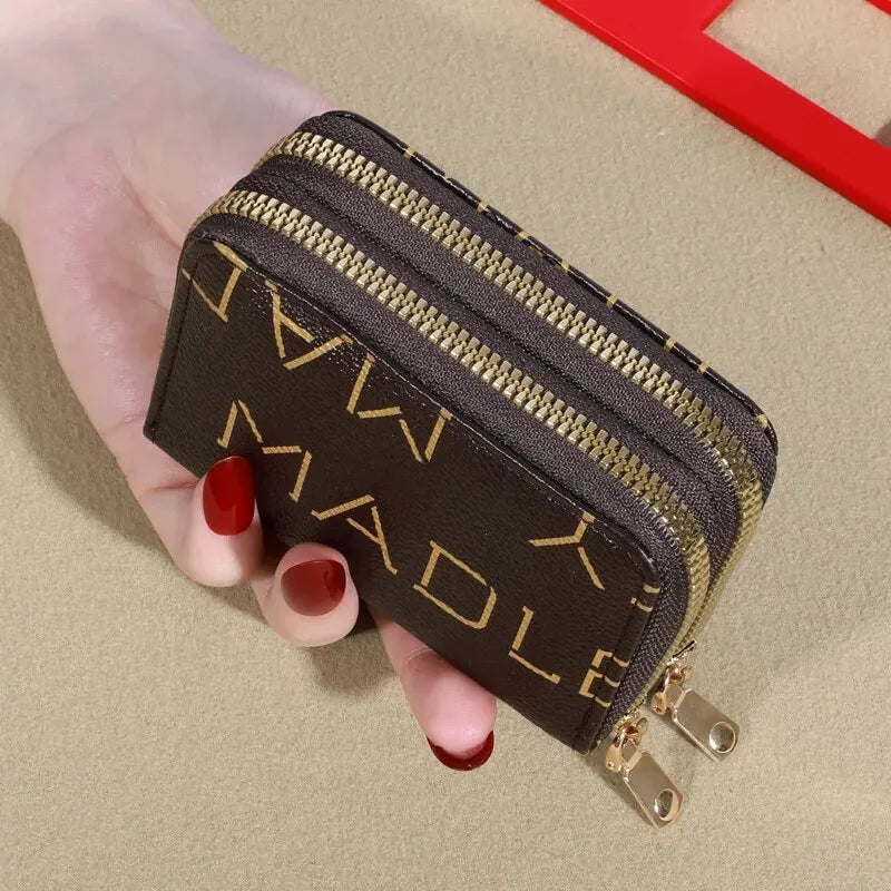 Podwójne etui na karty