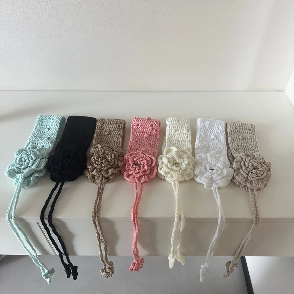 Dziergane nauszniki z kwiatami