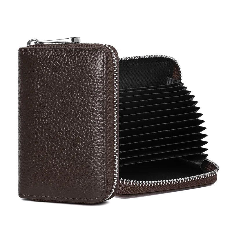 Klasyczne zapinane na zamek etui na karty