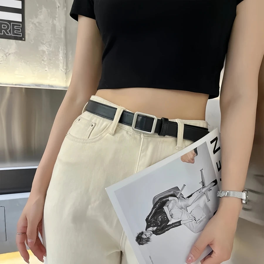 Minimalistyczny pasek z kwadratową klamerką