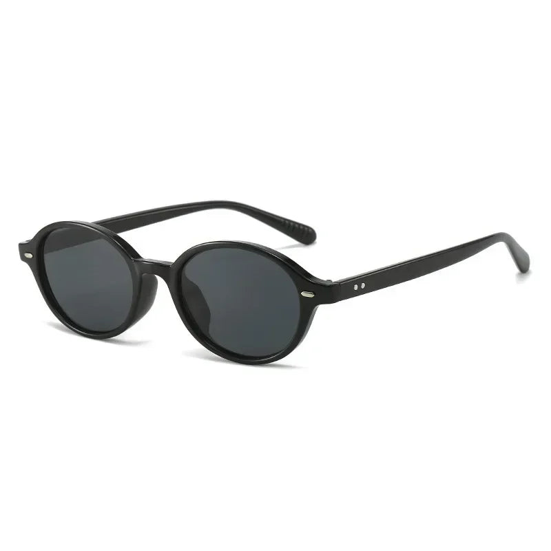 Owalne minimalistyczne okulary przeciwsłoneczne