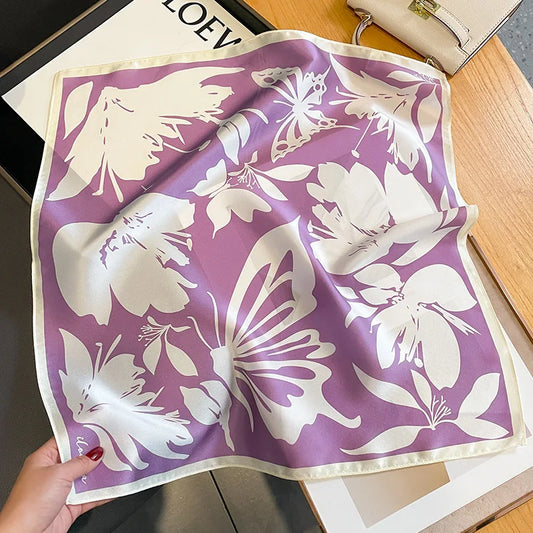 Jedwabna fioletowa chusta w motyle i kwiaty