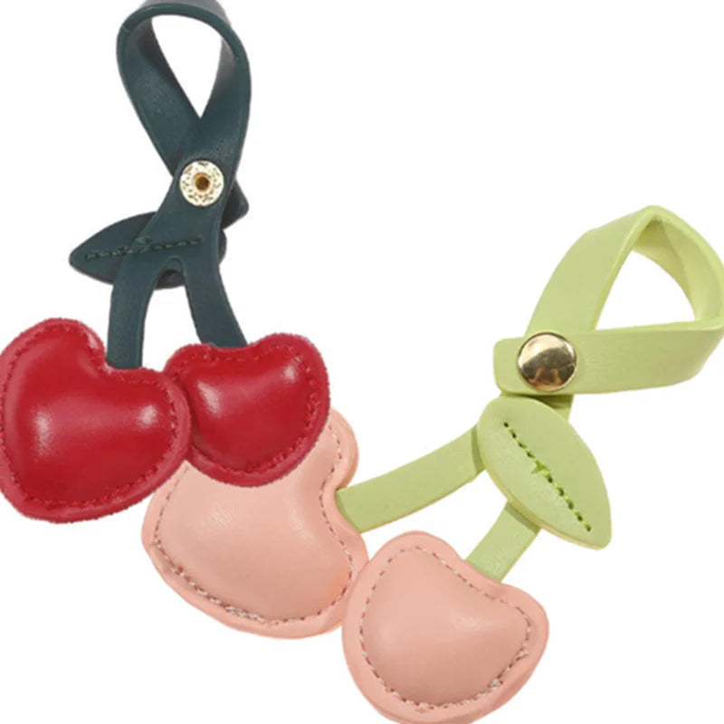 Zawieszka skórzana serduszka