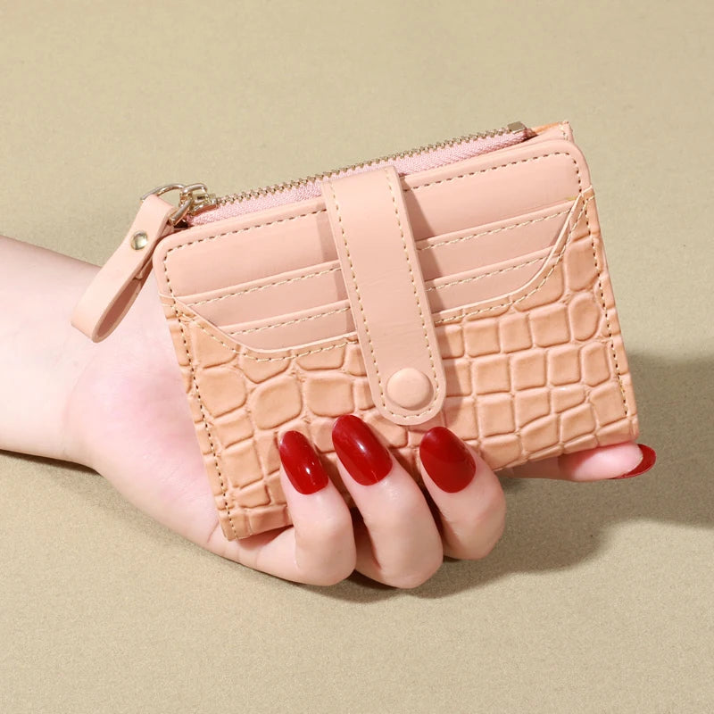 Elegancki portfel lakierowany