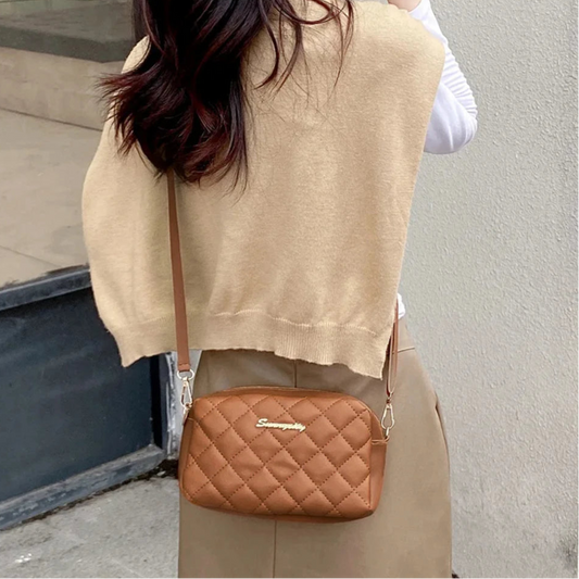 Pikowana torebka na ramię