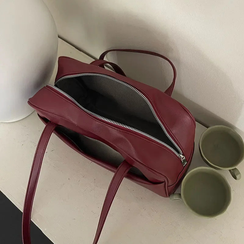 Prosta torba na ramię z kieszonką