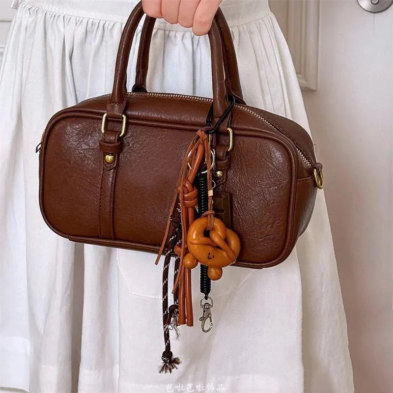 Zawieszka tabliczka czekolady, precel ze sznurkami