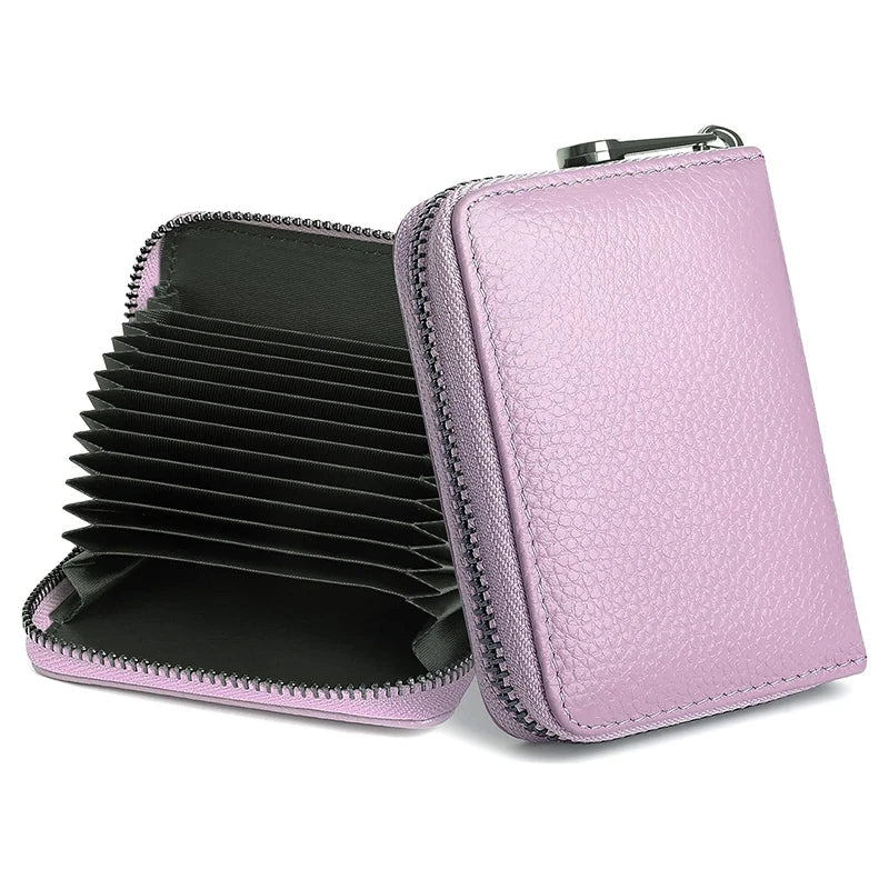 Klasyczne zapinane na zamek etui na karty