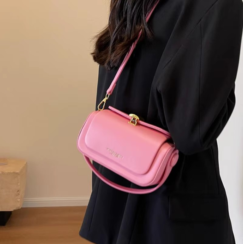 Torebka na ramię kuferek