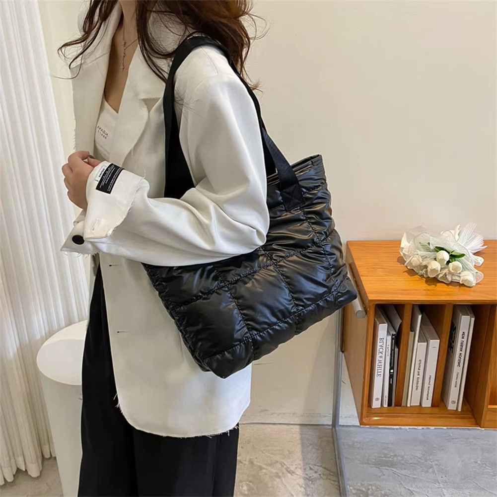 Pikowana torba typu shopper