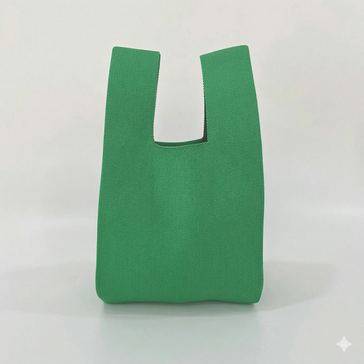 Mała torebka z dzianiny