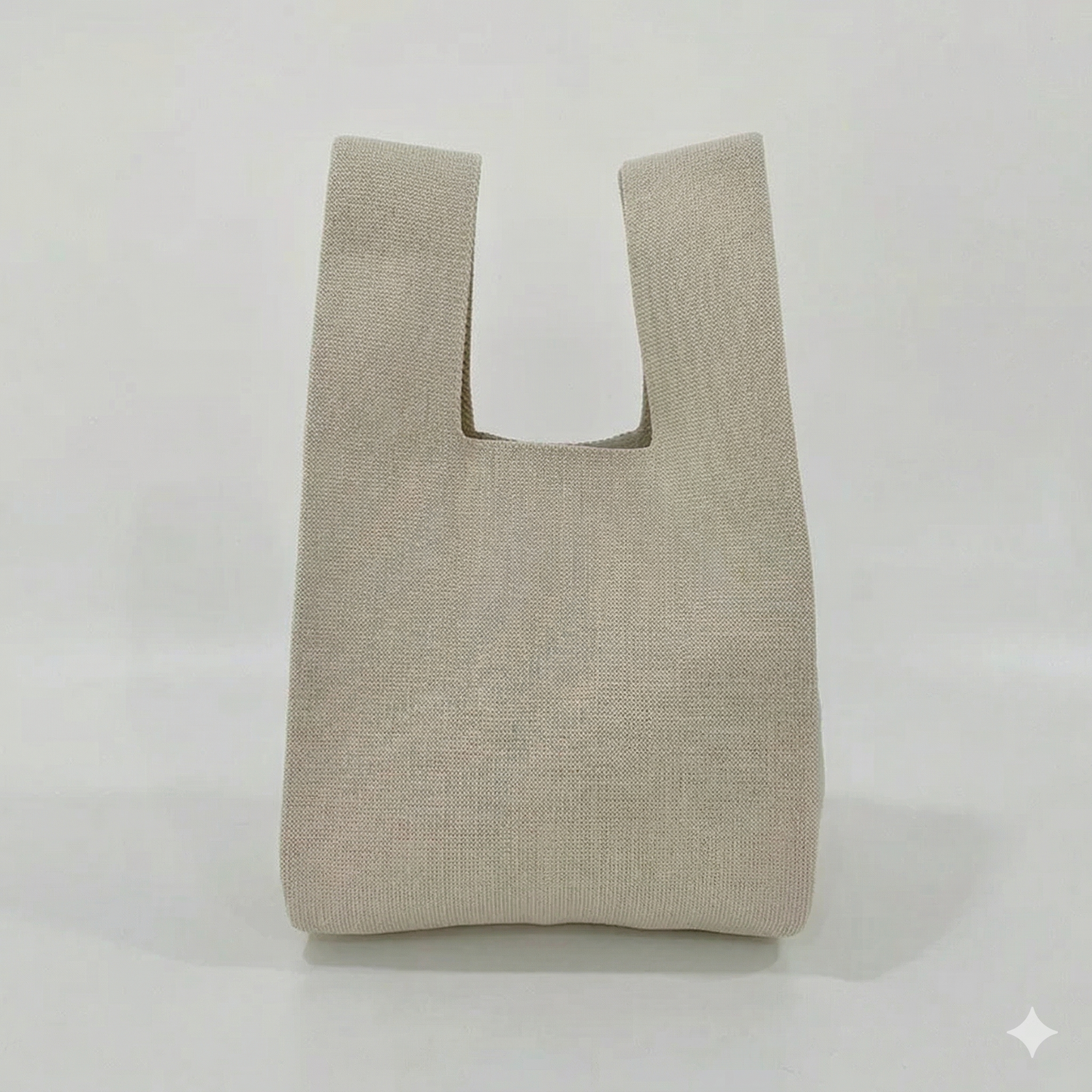 Mała torebka z dzianiny