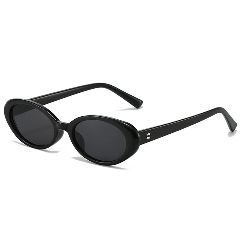 Owalne okulary retro z kolorową soczewką
