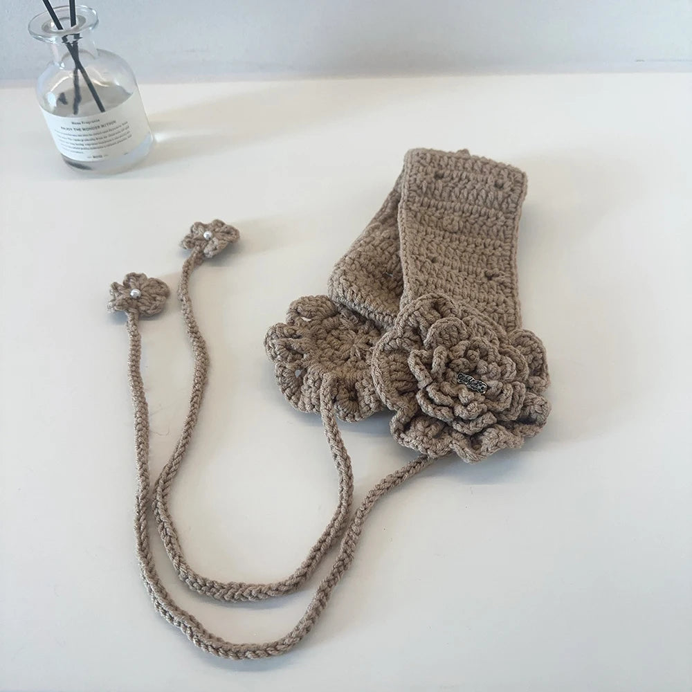 Dziergane nauszniki z kwiatami