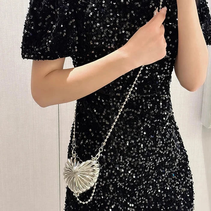 Mała torebka ozdobna serce