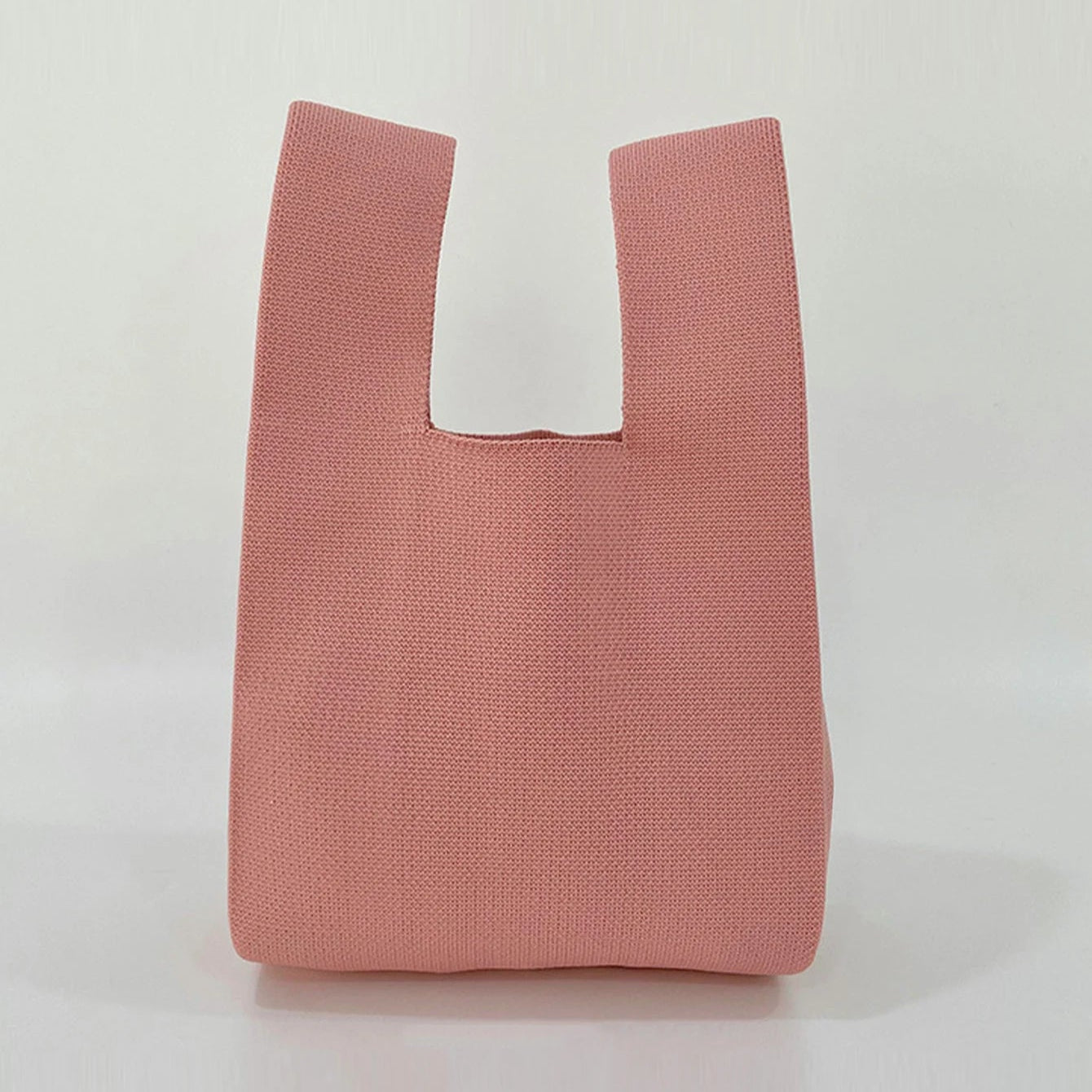 Mała torebka z dzianiny