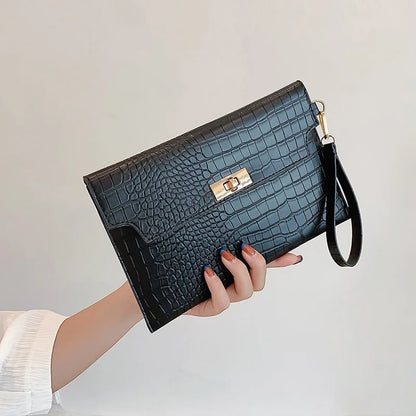 Kopertówka z elegancką klamerką