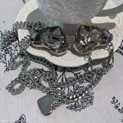 Ozdobna mini torebeczka-pasek z serduszkiem na łańcuszku